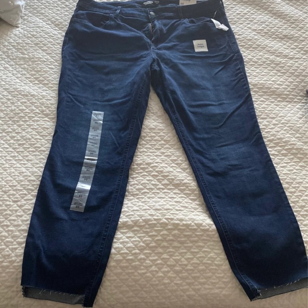 Old Navy rockstar jeans size 16
